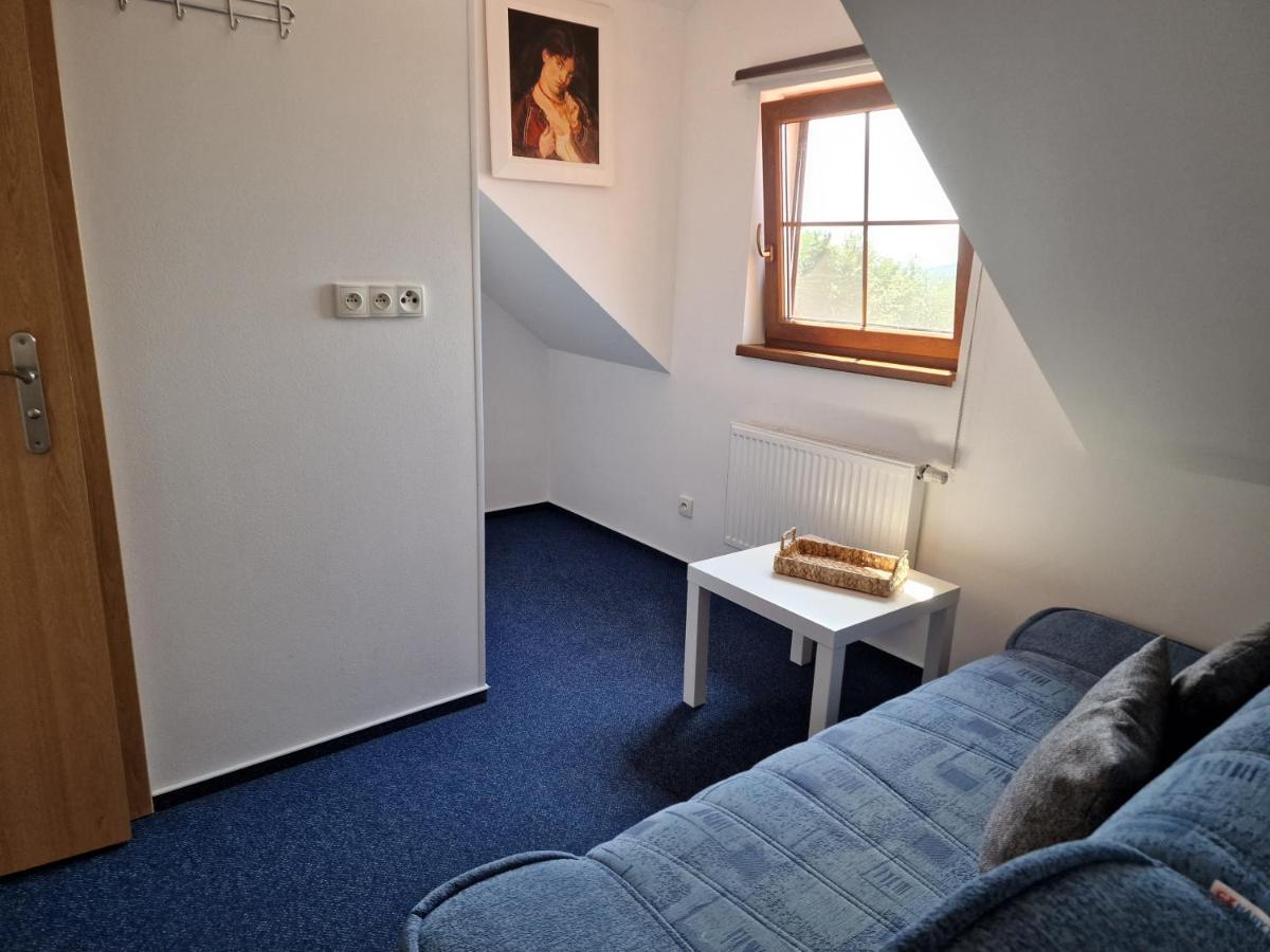 Lopeník Wellness Hotel Chata Jana מראה חיצוני תמונה