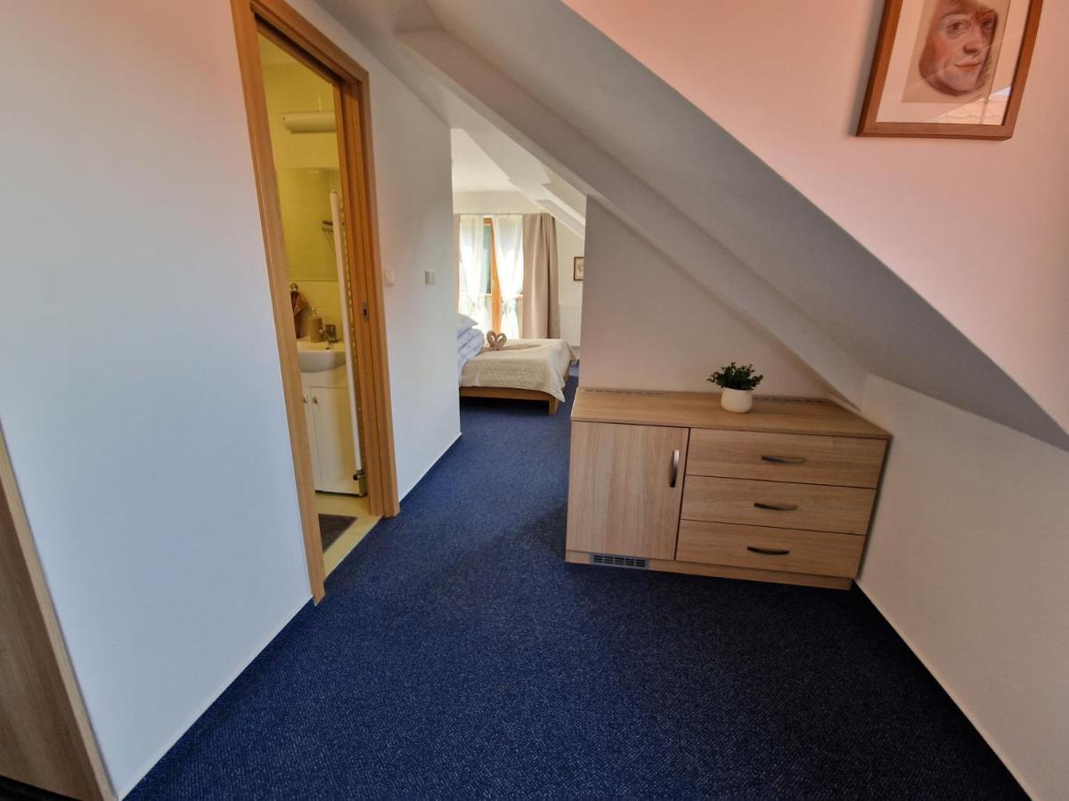 Lopeník Wellness Hotel Chata Jana מראה חיצוני תמונה