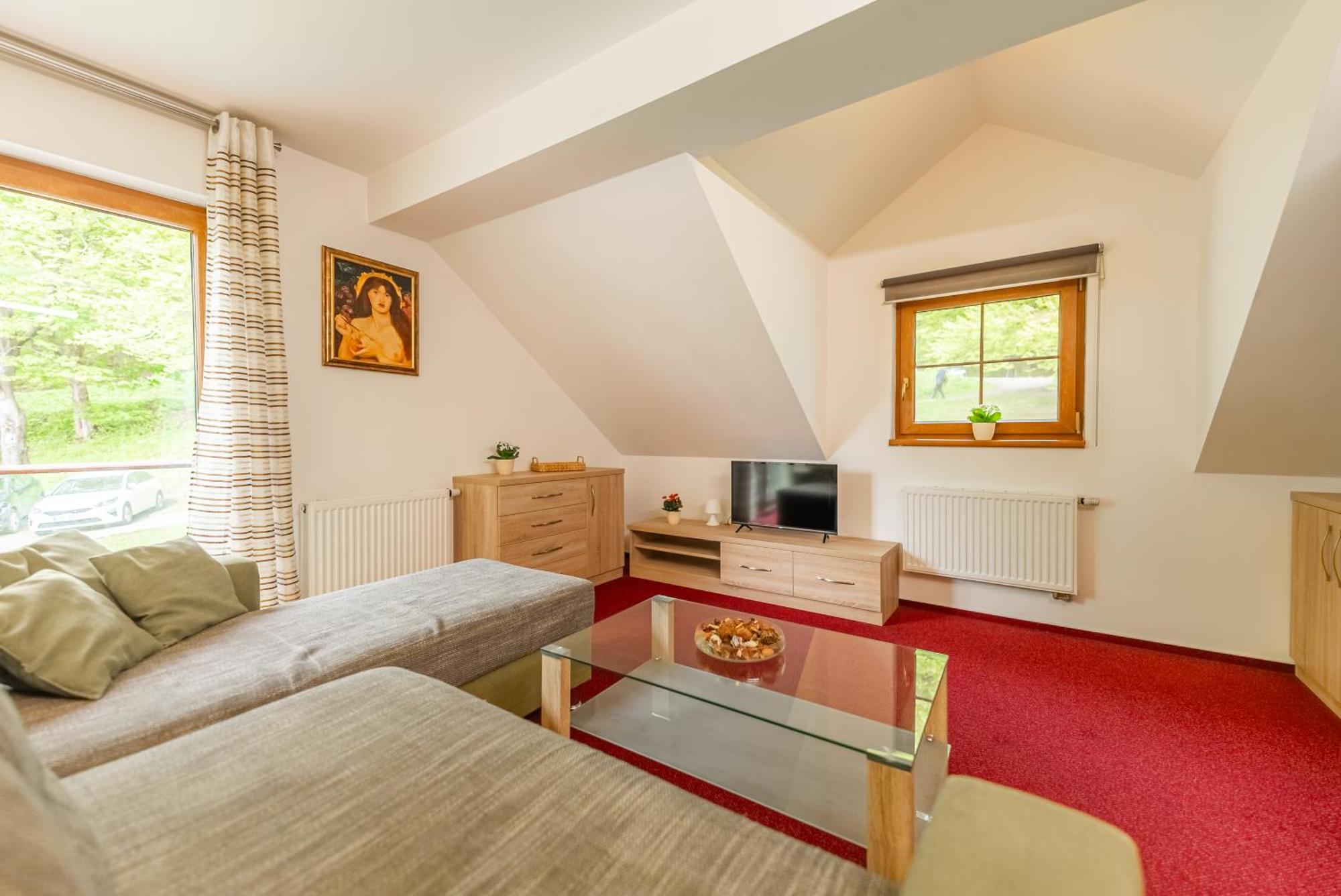 Lopeník Wellness Hotel Chata Jana מראה חיצוני תמונה